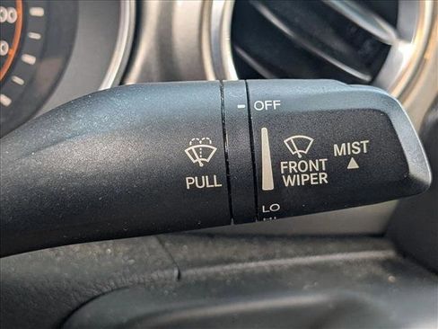 Used 2018 Jeep Wrangler Unlimited Sahara image 14