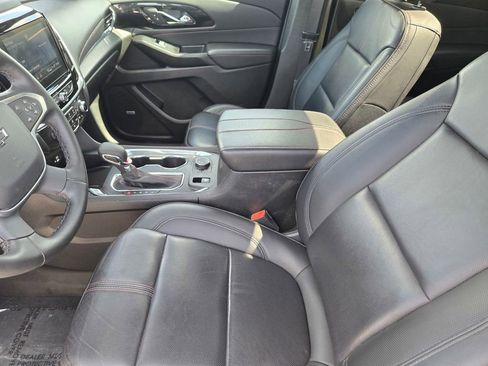 Used 2023 Chevrolet Traverse RS w/ LPO, Floor Liner Package AWD/4WD image 12