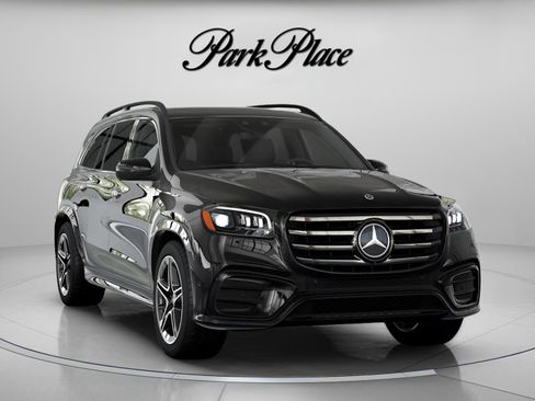 New 2026 Mercedes-Benz GLS 450 4MATIC image 34