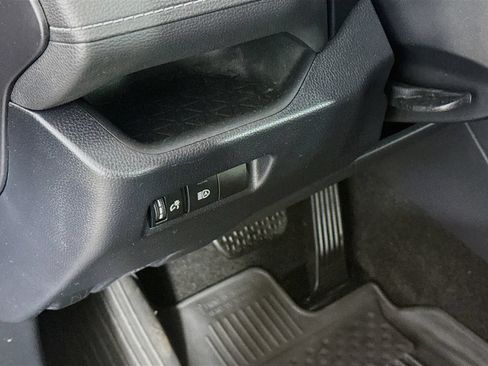 Used 2020 Toyota RAV4 XLE w/ All Weather Liner Package AWD/4WD image 10