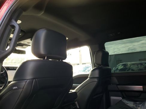 Used 2024 Ford F450 Platinum image 13