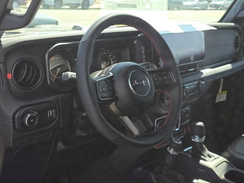 New 2026 Jeep Wrangler Unlimited Rubicon 392 w/ Quick Order Package 27X Moab AWD/4WD image 7