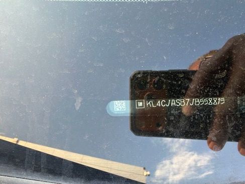 Used 2018 Buick Encore Preferred FWD image 7
