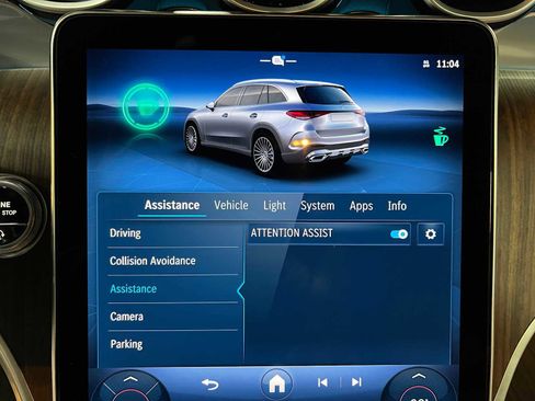 Certified 2025 Mercedes-Benz GLC 300 4MATIC image 37