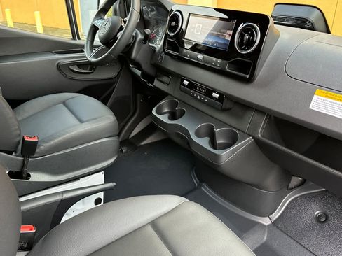 New 2026 Mercedes-Benz Sprinter 2500 image 15
