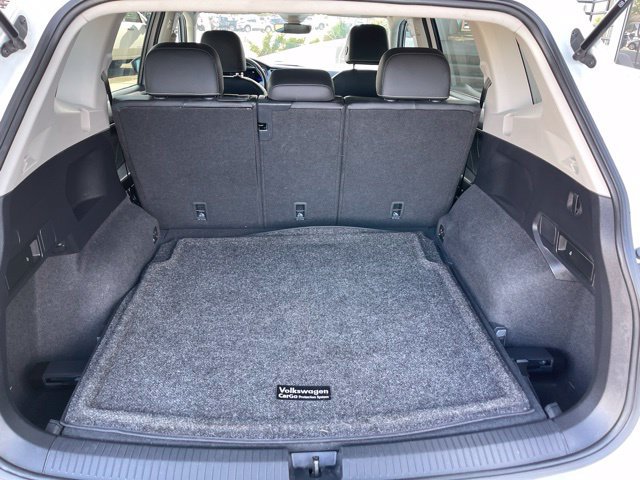 Used 2023 Volkswagen Tiguan SE AWD/4WD image 19