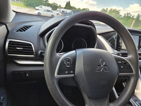 Used 2020 Mitsubishi Eclipse Cross ES FWD image 26