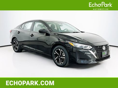 Used 2025 Nissan Sentra SV FWD image 1
