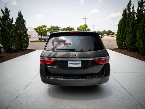 Used 2013 Honda Odyssey EX image 7