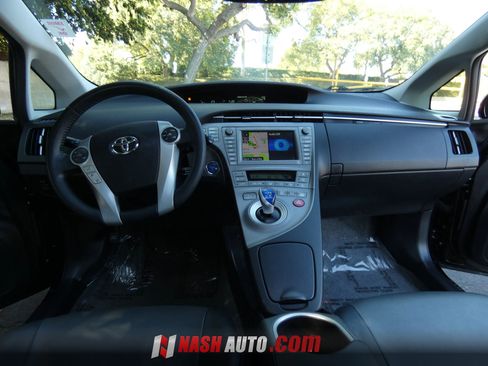 Used 2014 Toyota Prius Four w/ Solar Roof Package FWD image 23