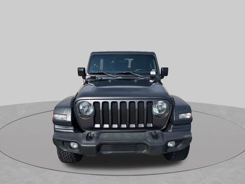 Used 2018 Jeep Wrangler Unlimited Sport S AWD/4WD image 2