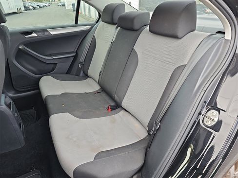 Used 2017 Volkswagen Jetta S image 12