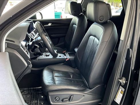 Used 2018 Audi Q5 2.0T Premium w/ Convenience Package image 21