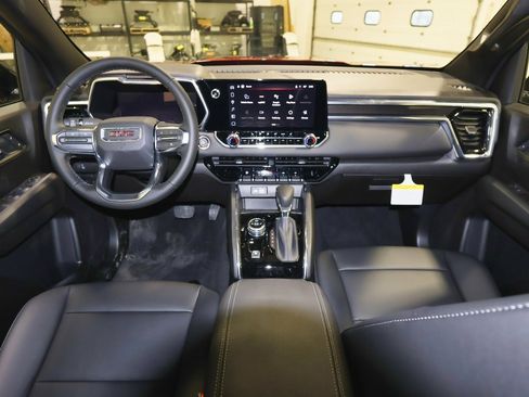 New 2026 GMC Canyon Elevation w/ Convenience Package image 9