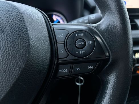 Used 2024 Toyota RAV4 LE image 36