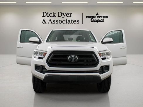 Used 2021 Toyota Tacoma SR image 7