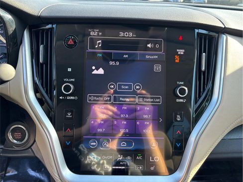 Used 2020 Subaru Outback Premium image 25