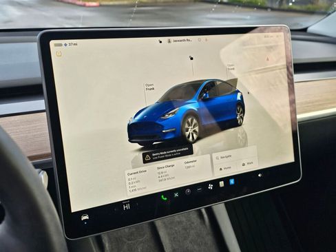 Used 2023 Tesla Model Y Long Range image 24