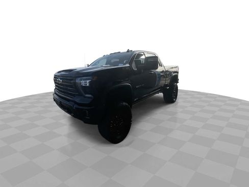 Certified 2024 Chevrolet Silverado 2500 LTZ w/ LTZ Plus Package image 4