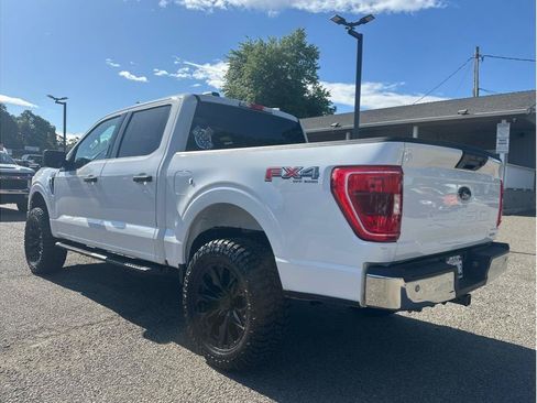 Used 2022 Ford F150 XLT w/ Equipment Group 301A Mid AWD/4WD image 5