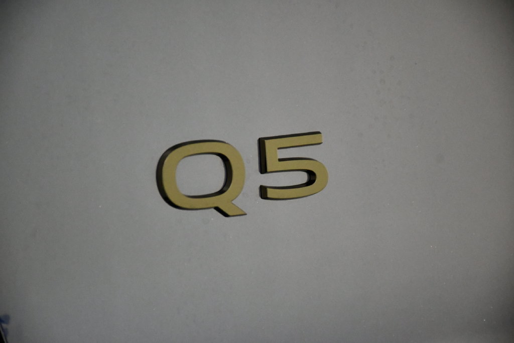 Used 2025 Audi Q5 Premium w/ Premium Plus AWD/4WD image 9