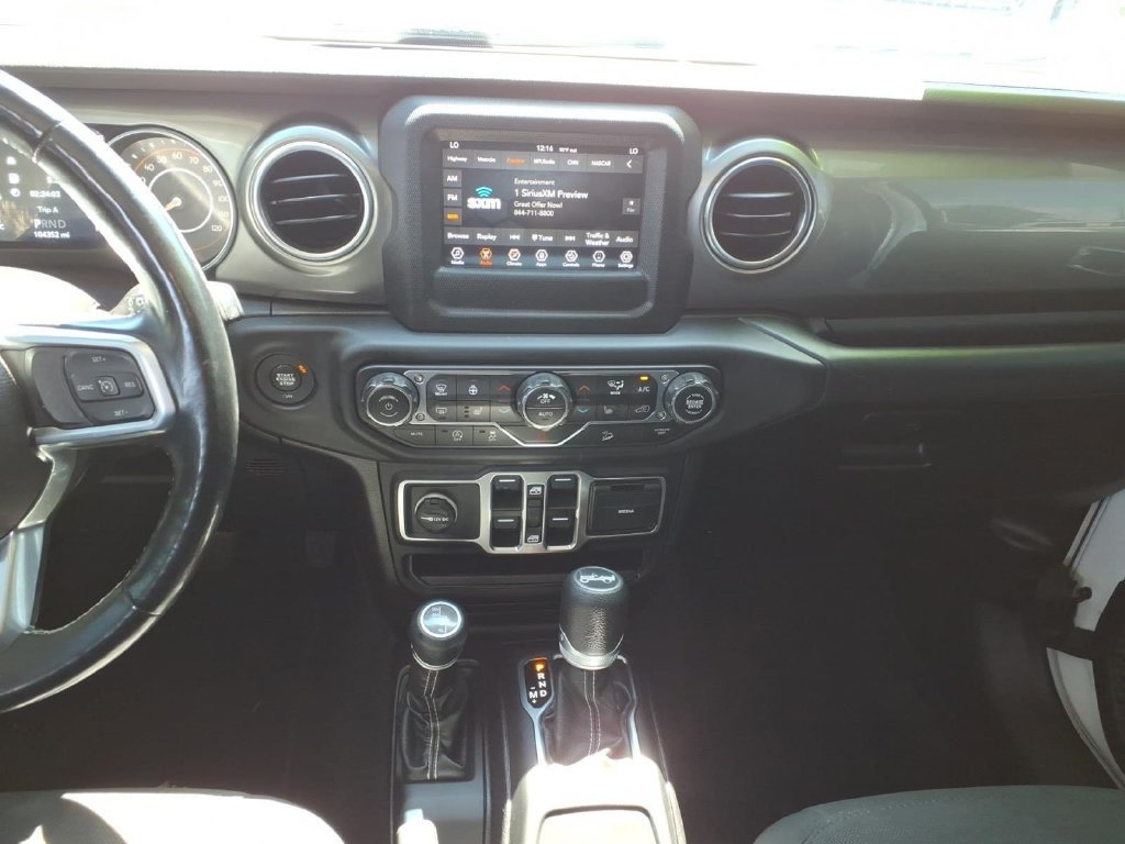 Used 2019 Jeep Wrangler Unlimited Sahara w/ Cold Weather Group AWD/4WD image 16
