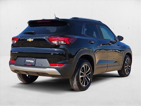 New 2026 Chevrolet TrailBlazer LT w/ Convenience Package image 2