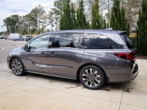 New 2026 Honda Odyssey Elite image 7