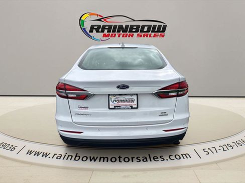 Used 2020 Ford Fusion SE FWD image 4