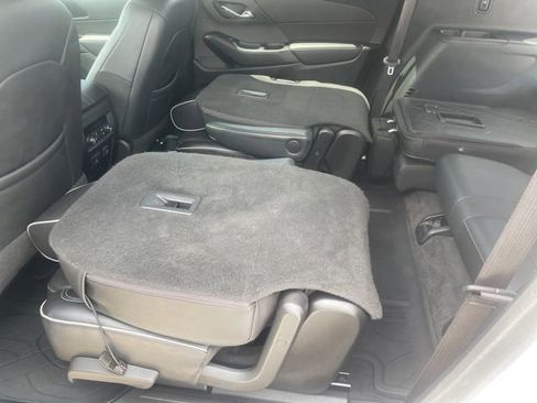 Used 2020 Chevrolet Traverse High Country w/ LPO, Floor Liner Package FWD image 72