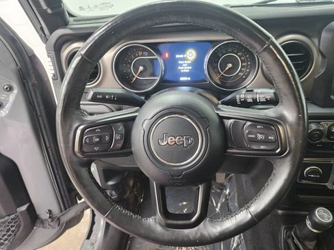 Used 2019 Jeep Wrangler Sport AWD/4WD image 13
