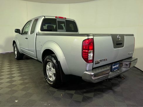 Used 2007 Nissan Frontier SE w/ SE Value Truck Pkg image 5