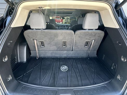 Used 2020 Buick Enclave Essence w/ Sport Touring Edition image 19