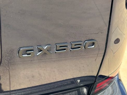 Used 2024 Lexus GX 550 w/ Accessory Package (Z1) AWD/4WD image 13