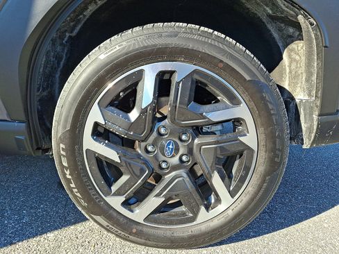 Certified 2025 Subaru Forester Limited image 31