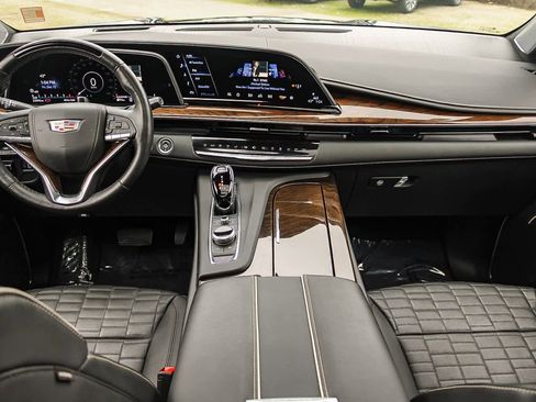 Used 2023 Cadillac Escalade ESV Sport Platinum w/ LPO, ONYX Package image 12