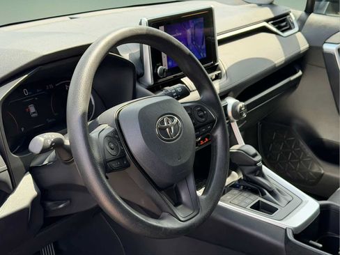 Used 2023 Toyota RAV4 XLE AWD/4WD image 79