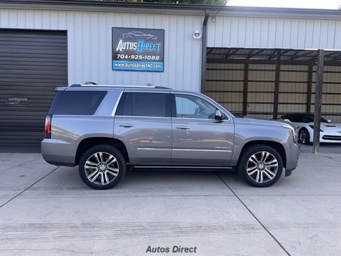 Used 2020 GMC Yukon Denali w/ Denali Ultimate Package AWD/4WD image 8