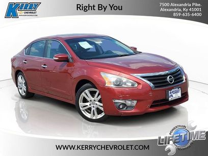 Used 2013 Nissan Altima 3.5 SV w/ Navigation Pkg