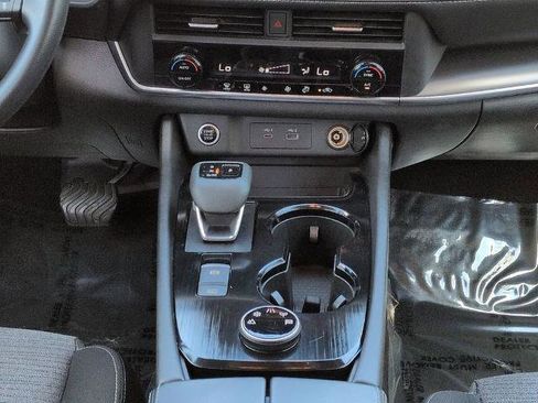 Certified 2023 Nissan Rogue SV AWD/4WD image 19