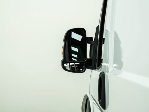 Used 2025 RAM ProMaster 2500 w/ Convenience Group FWD image 12