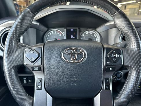 Certified 2019 Toyota Tacoma TRD Sport w/ Technology Package AWD/4WD image 22