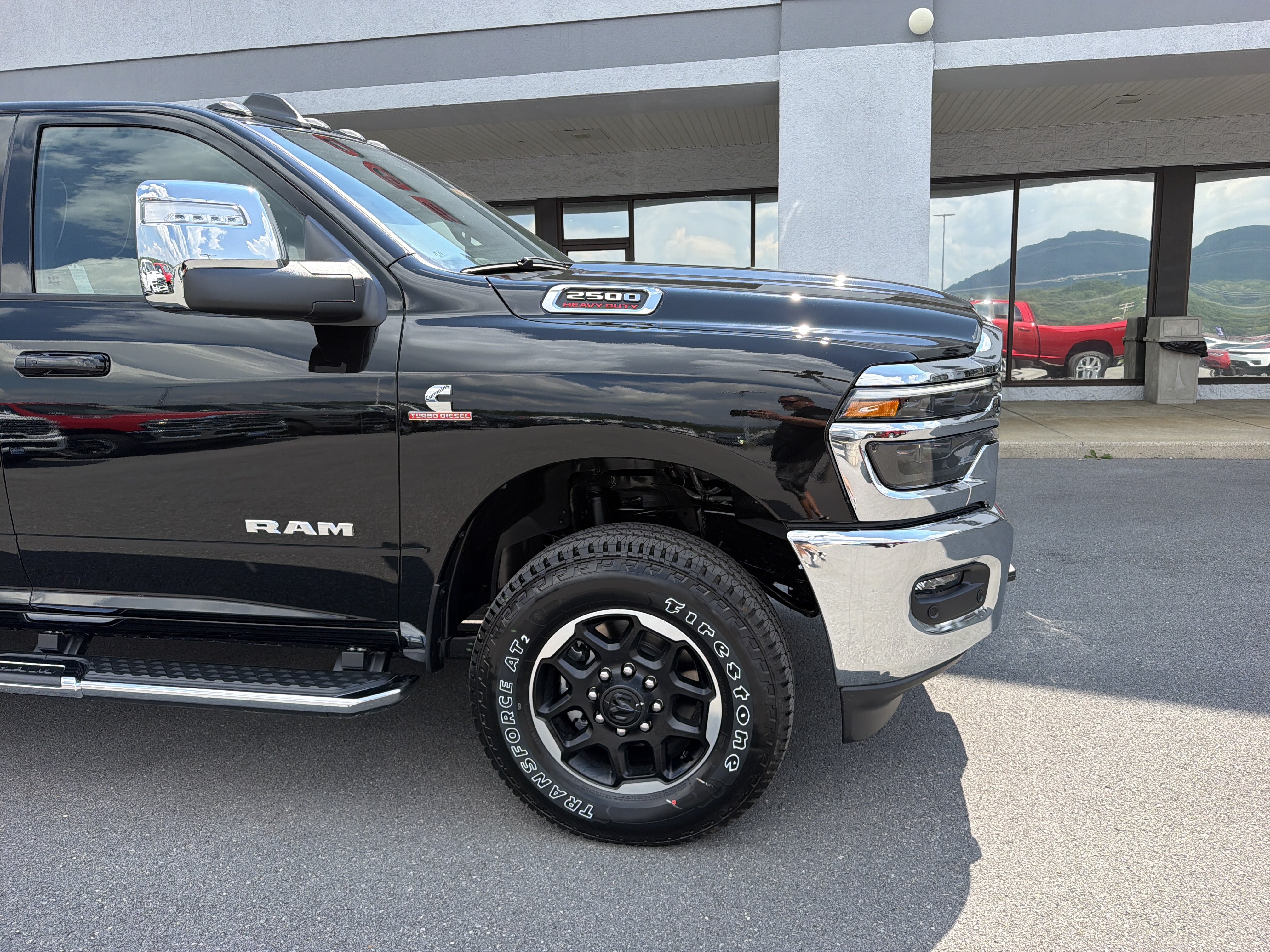 New 2027 RAM 2500 Laramie AWD/4WD image 4