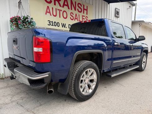 Used 2014 GMC Sierra 1500 SLT w/ SLT Crew Cab Value Package AWD/4WD image 4