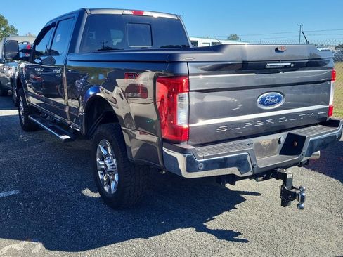 Used 2017 Ford F250 Lariat w/ Chrome Package image 2