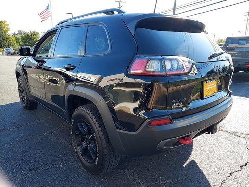 Used 2022 Jeep Cherokee Trailhawk w/ Comfort/Convenience Group AWD/4WD image 7
