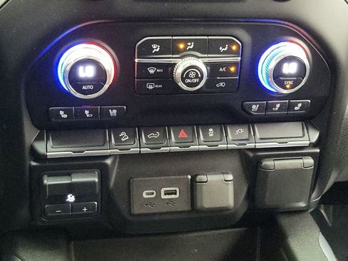 Certified 2023 GMC Sierra 2500 SLT w/ SLT Convenience Package image 14