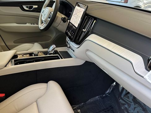 New 2026 Volvo XC60 B5 Ultra AWD/4WD image 12