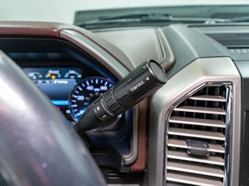 Used 2017 Ford F350 Platinum w/ Platinum Ultimate Package image 39