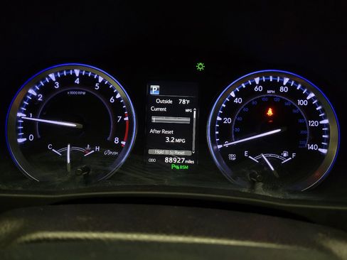Used 2018 Toyota Highlander Limited Platinum FWD image 23